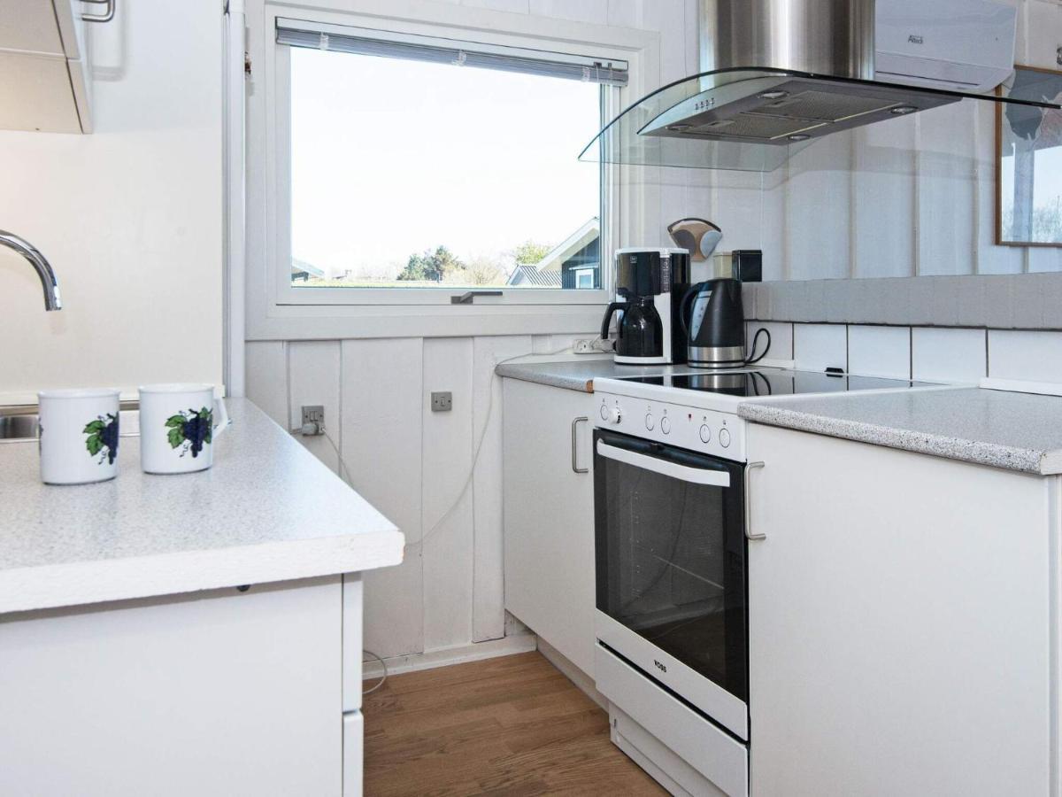 4 Person Holiday Home In Hemmet Kültér fotó