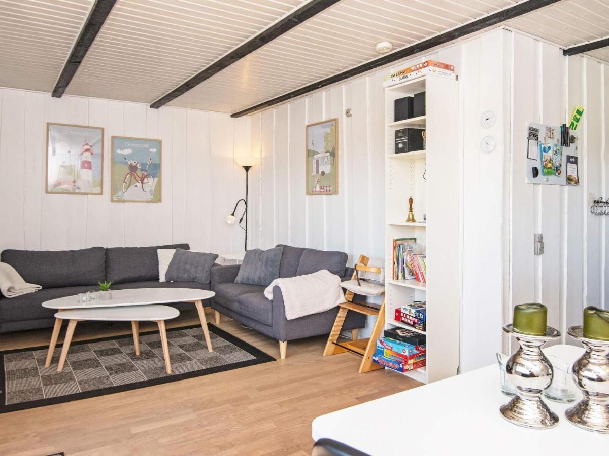 4 Person Holiday Home In Hemmet Kültér fotó