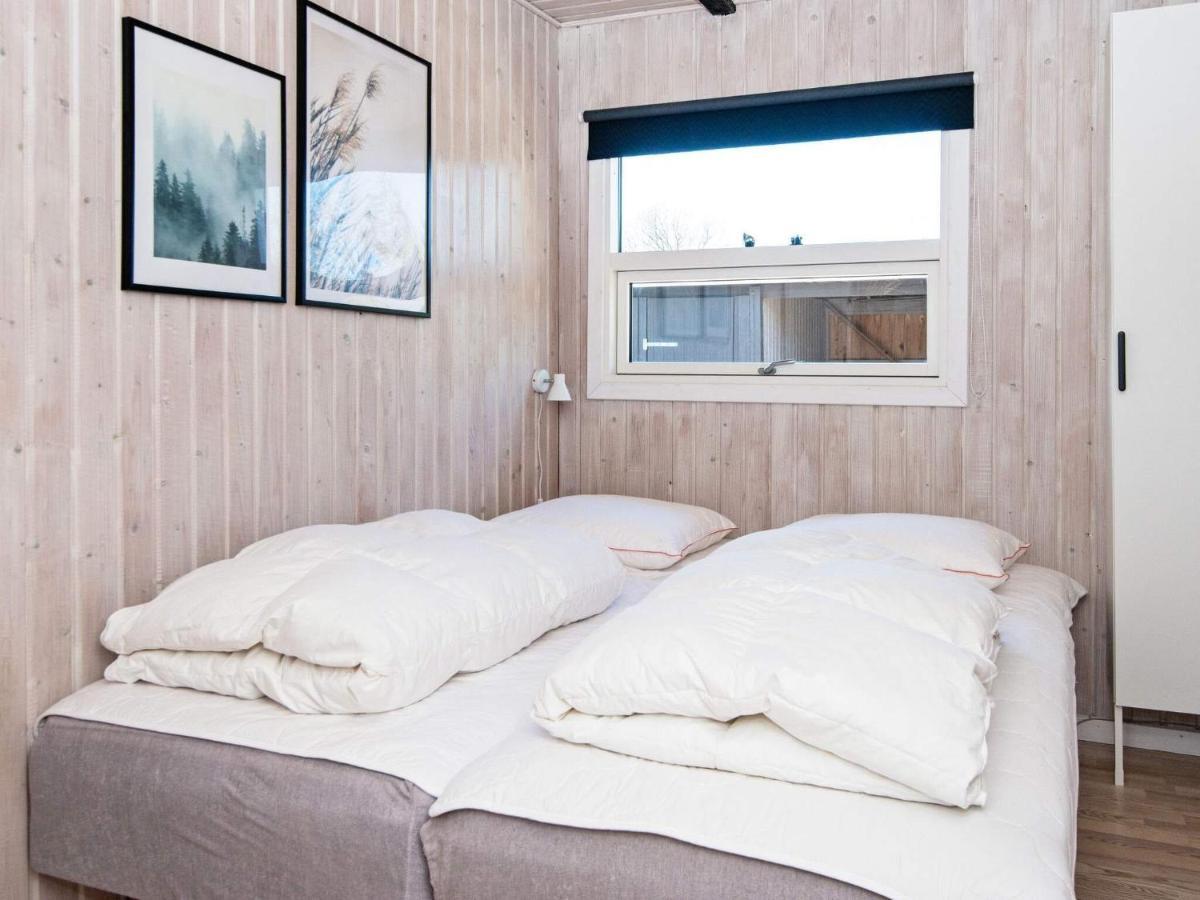 4 Person Holiday Home In Hemmet Kültér fotó